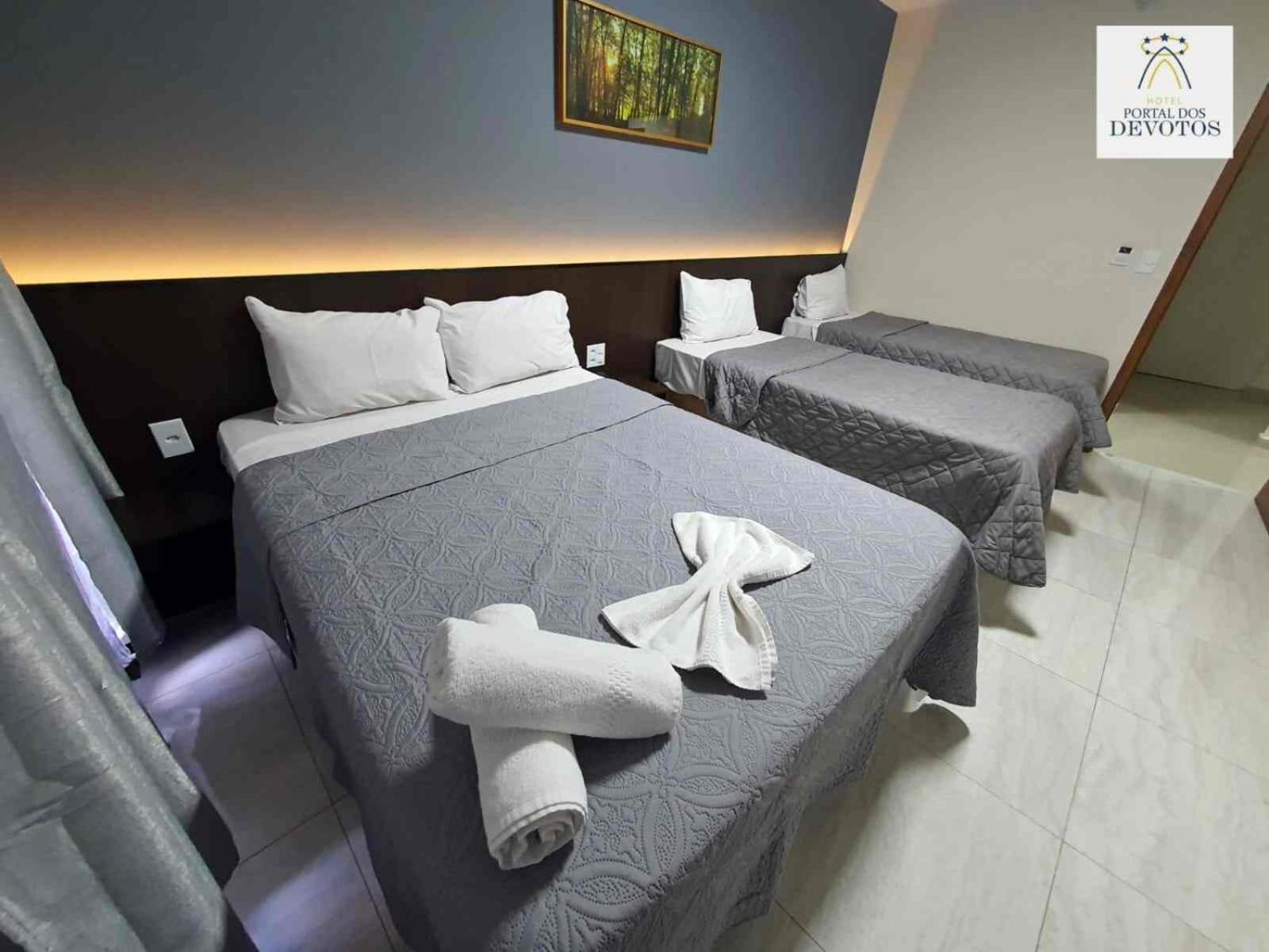 Hotel Portal Dos Devotos อาปาเรซีดา ภายนอก รูปภาพ